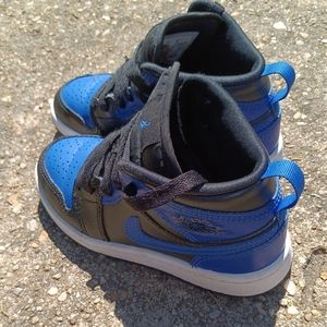 Kids Jordans size 11